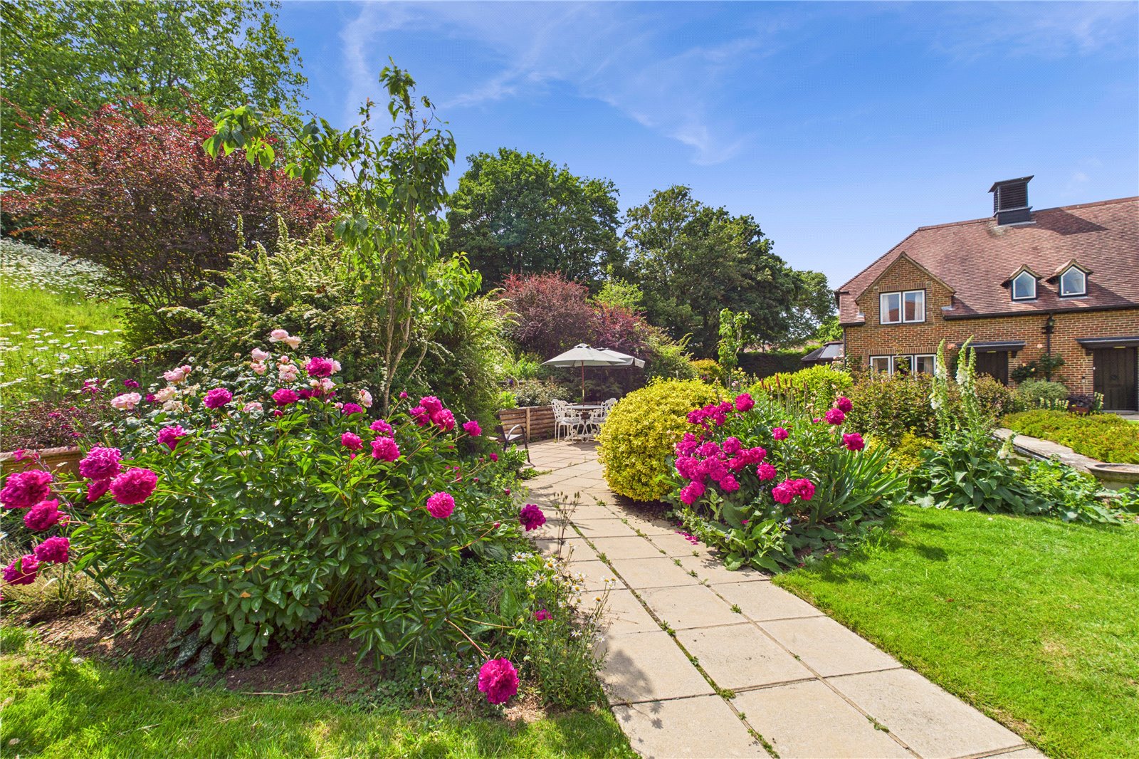 2 bedroom Flat for sale in East Ilsley, Newbury, Berkshire
