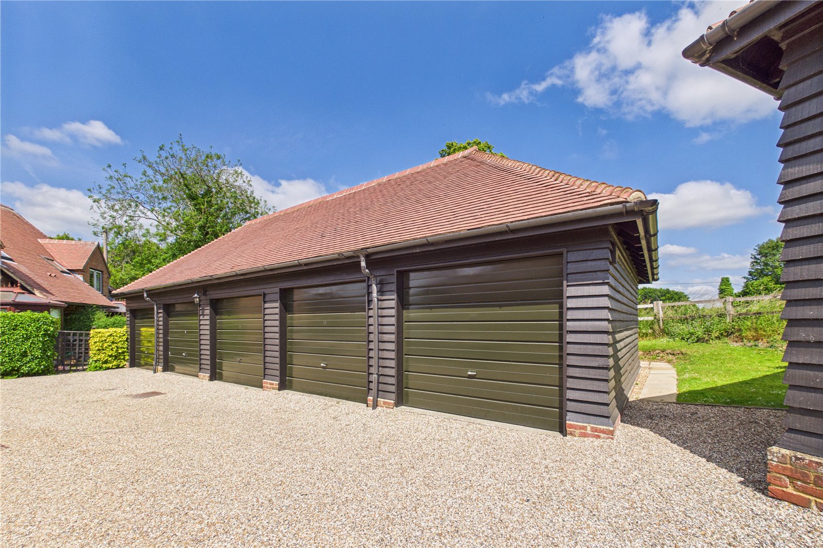 2 bedroom Flat for sale in East Ilsley, Newbury, Berkshire