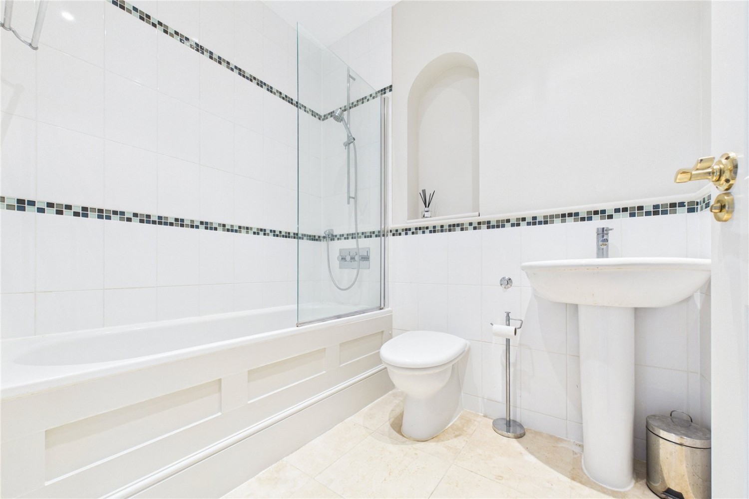 Upper Woolhampton, Reading, Berkshire