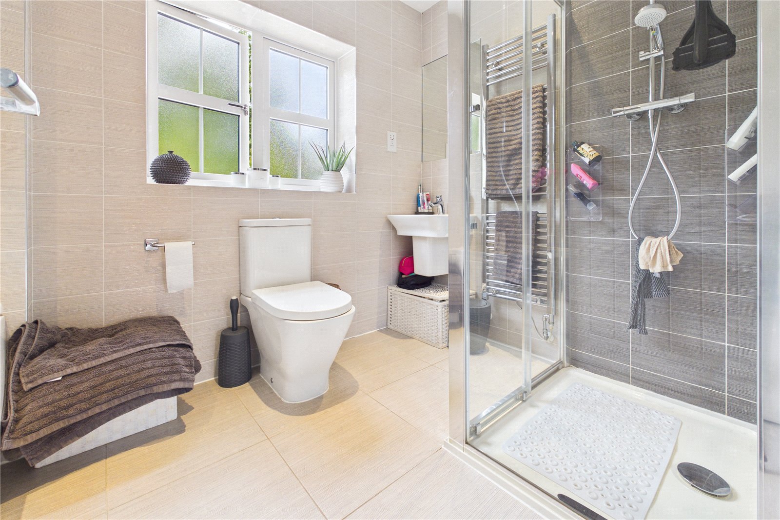 4 bedroom House for sale in Newbury, Berkshire