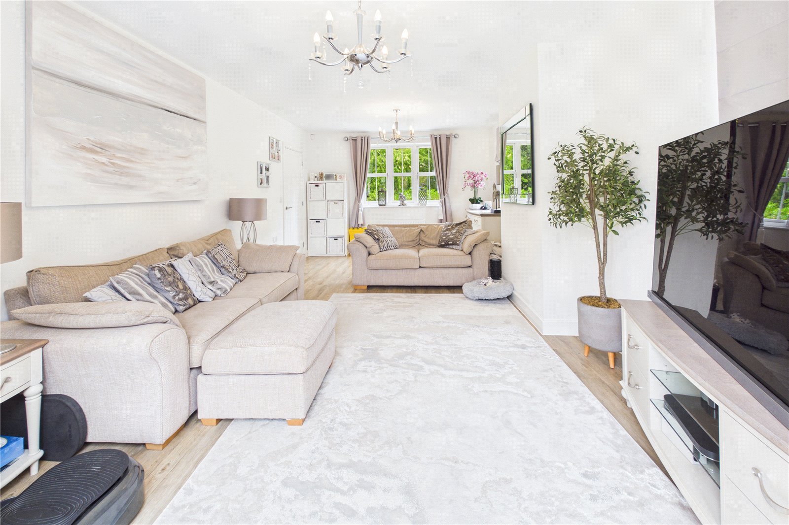 4 bedroom House for sale in Newbury, Berkshire