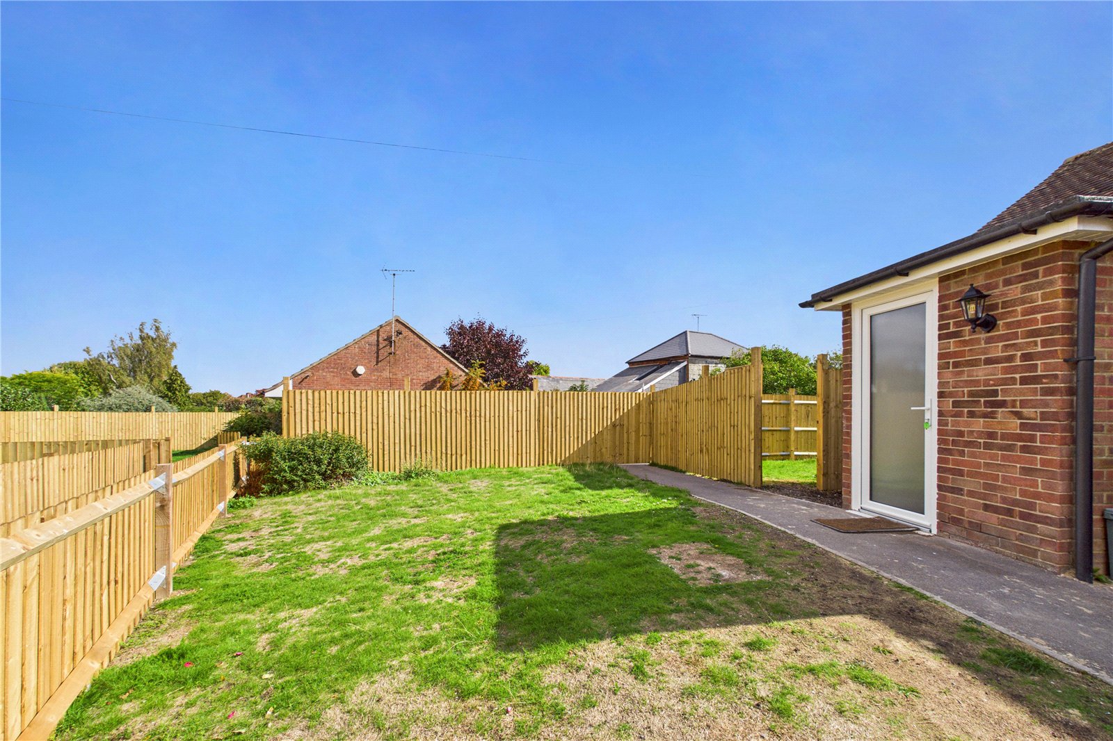 1 bedroom Bungalow for sale in Newbury, Berkshire