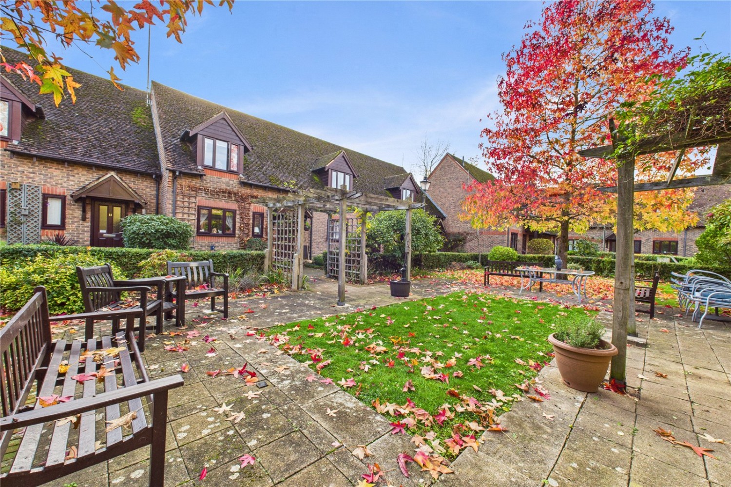 Bath Road, Woolhampton, Reading