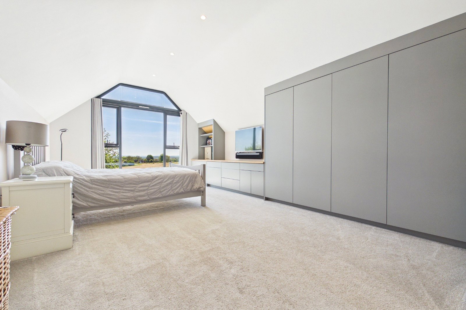 5 bedroom House for sale in Newbury, Berkshire