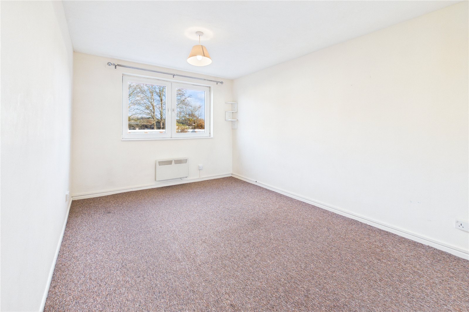2 bedroom Flat for sale in Thatcham, Berkshire