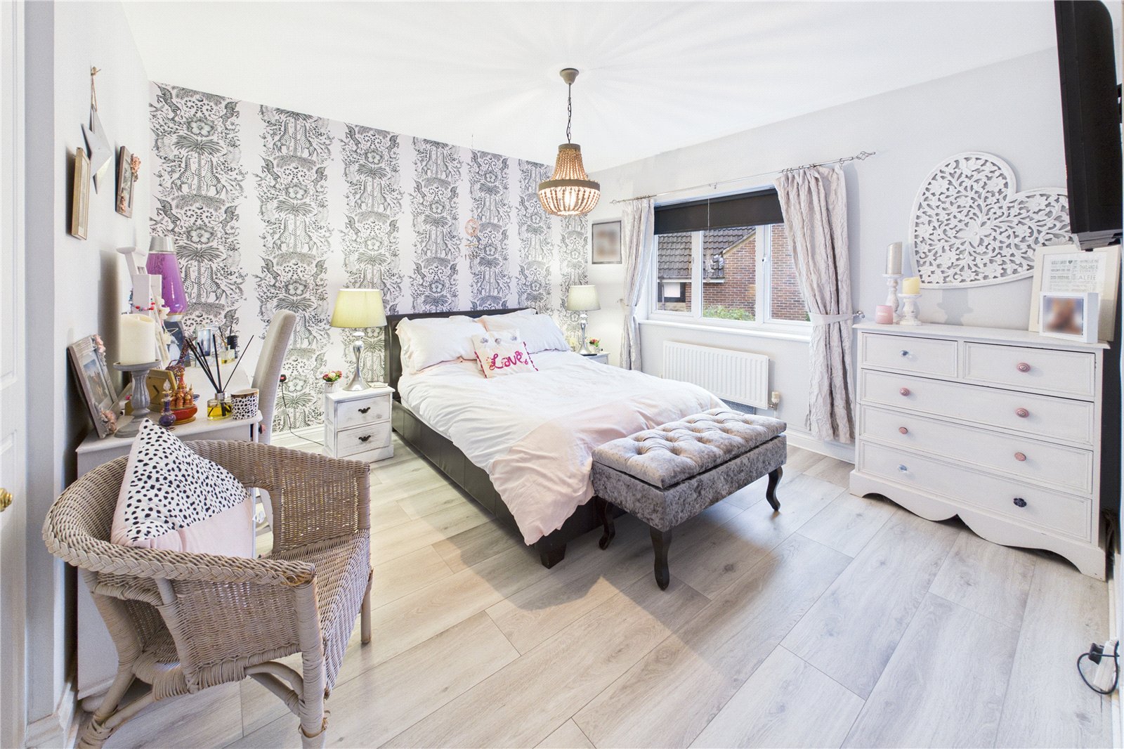 4 bedroom House for sale in Thatcham, Berkshire