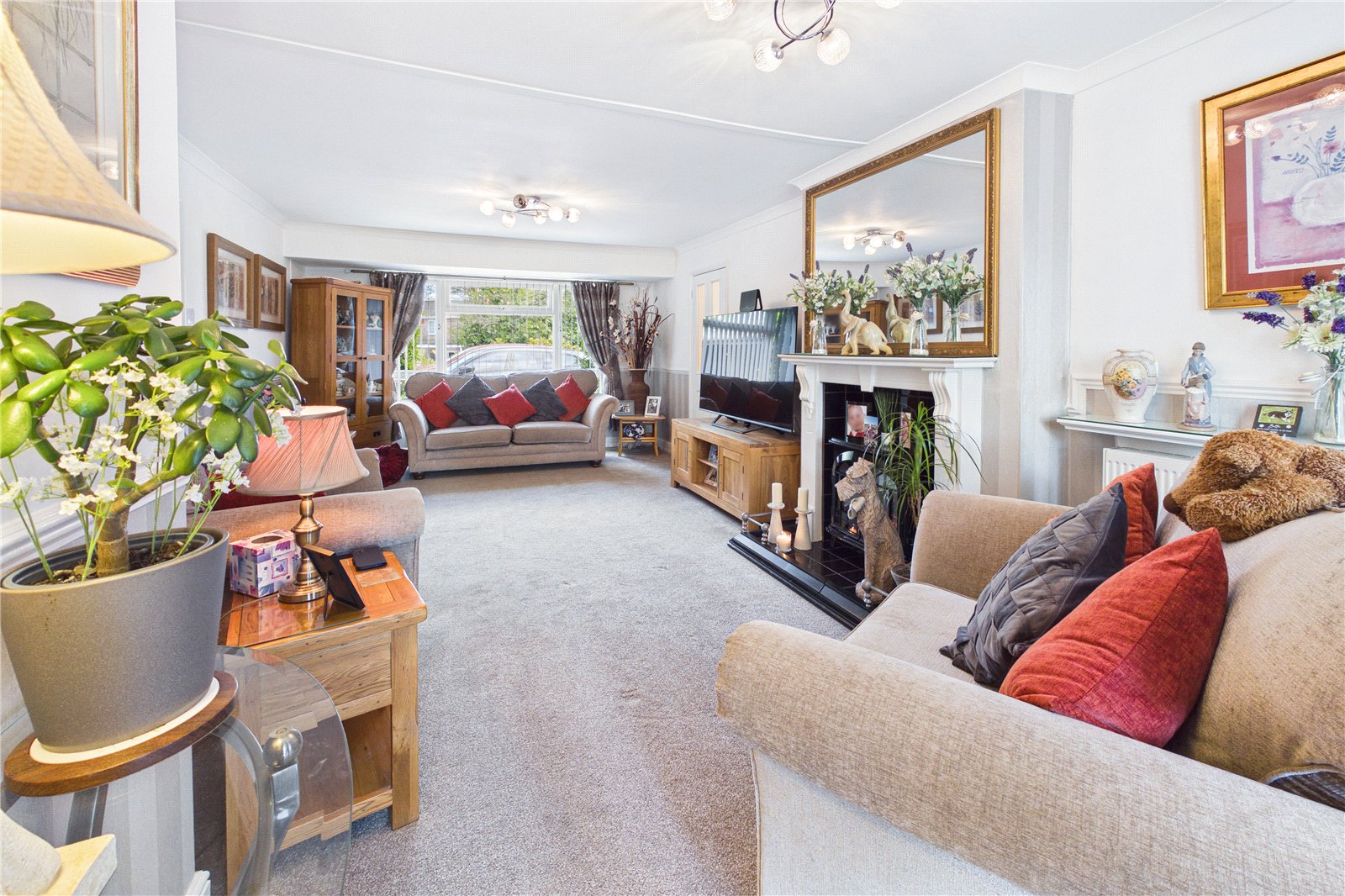 3 bedroom Bungalow for sale in Newbury, Berkshire