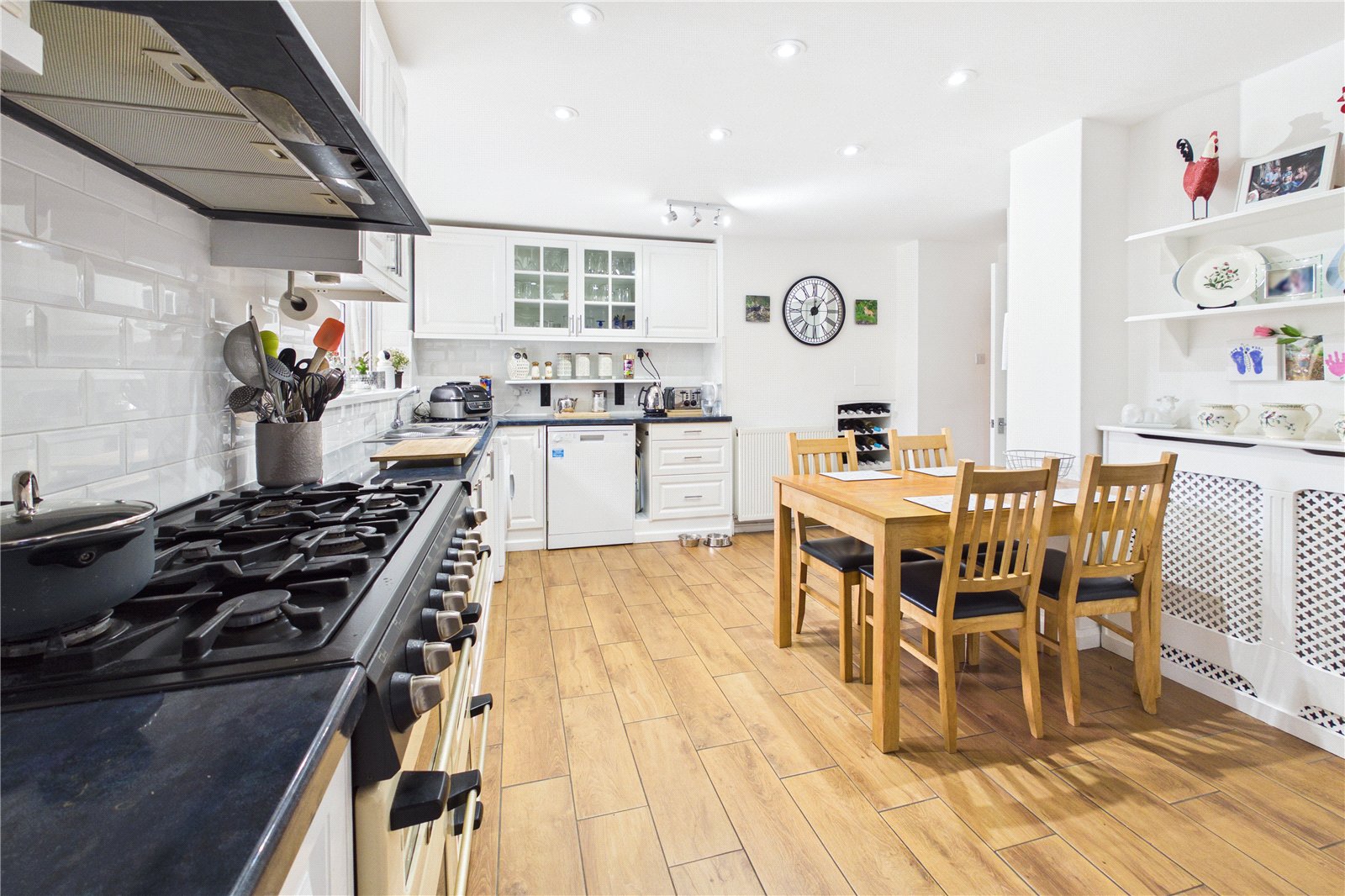 3 bedroom Bungalow for sale in Newbury, Berkshire