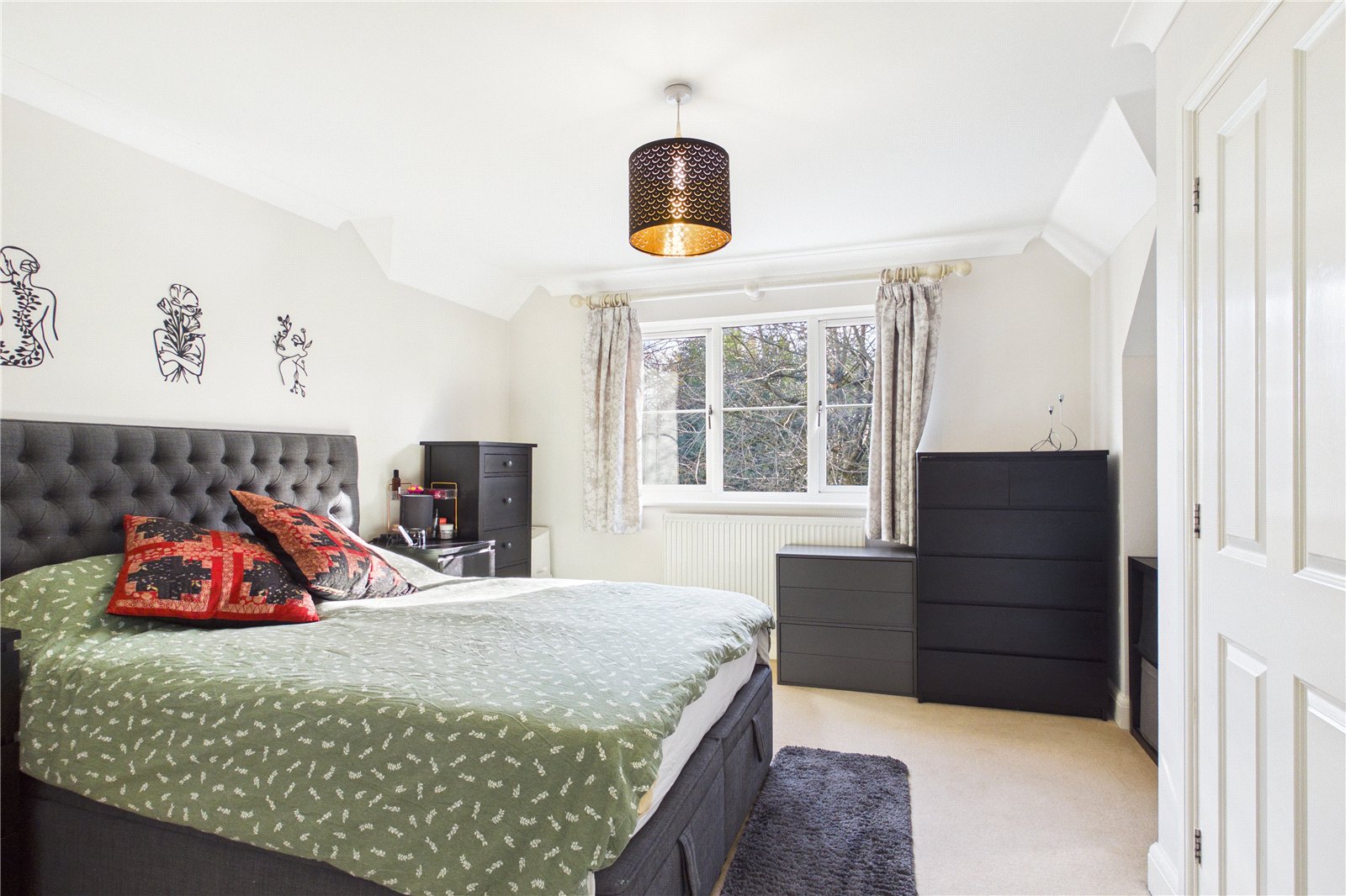 5 bedroom House for sale in Wash Water, Newbury, Berkshire