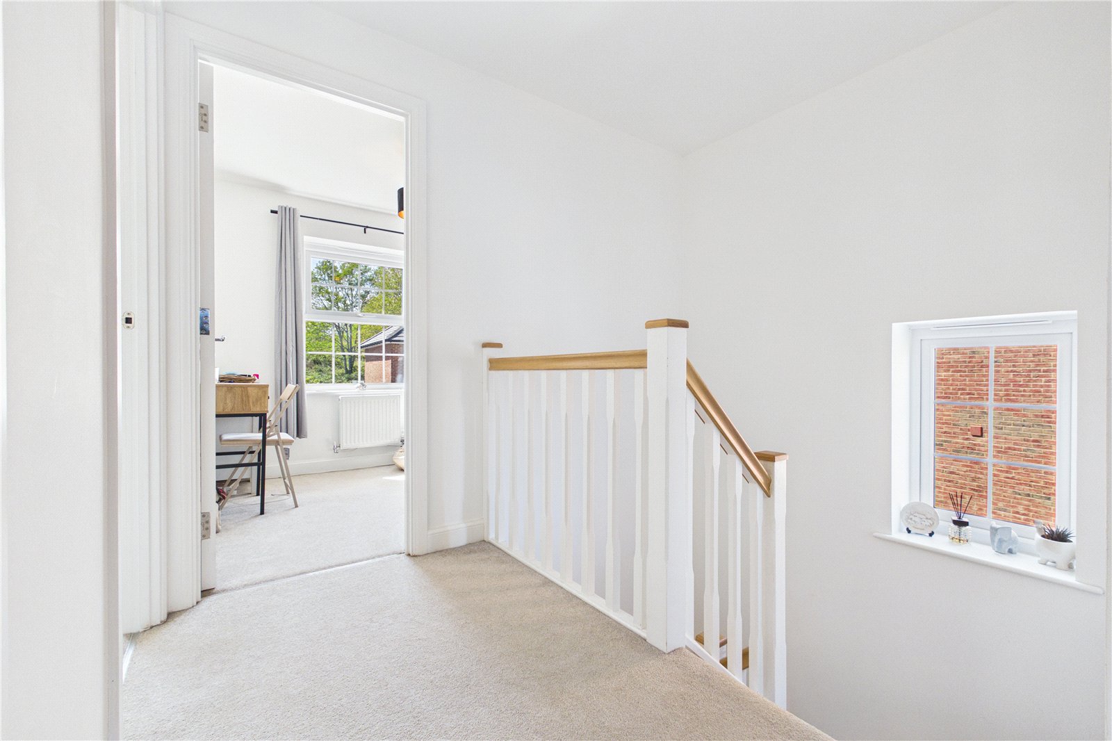 4 bedroom House for sale in Donnington, Newbury, Berkshire