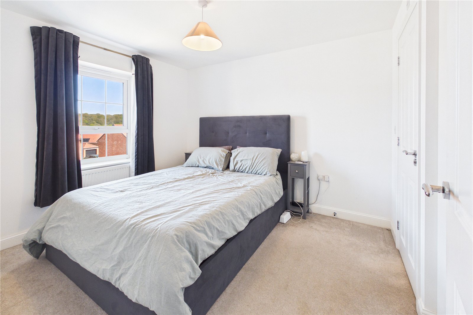 4 bedroom House for sale in Donnington, Newbury, Berkshire