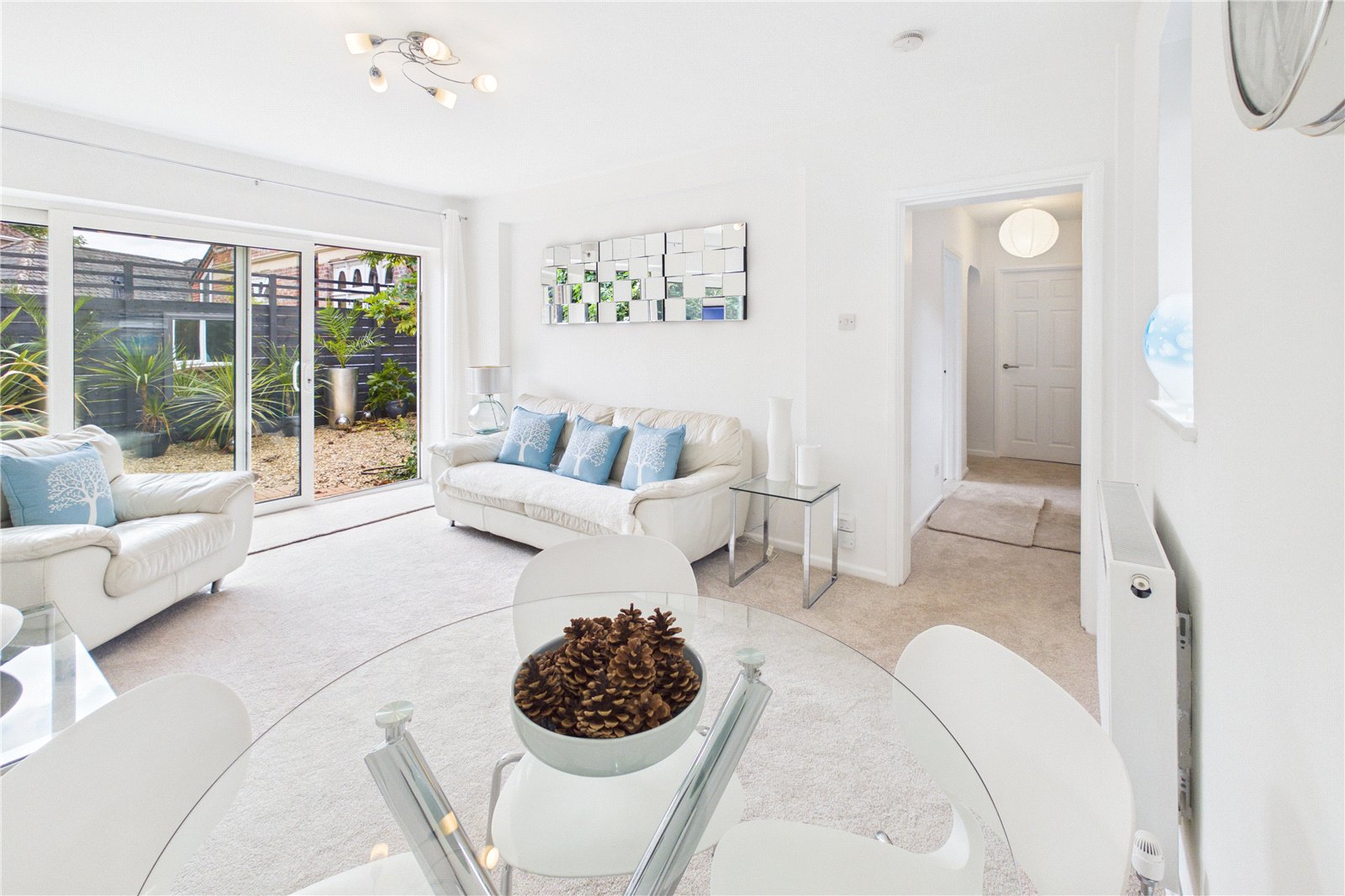 1 bedroom Bungalow for sale in Newbury, Berkshire