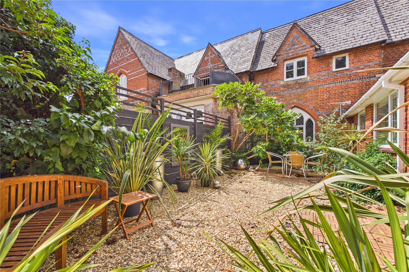 1 bedroom Bungalow for sale in Newbury, Berkshire
