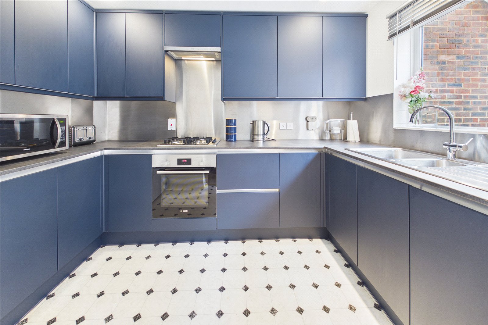 4 bedroom House for sale in Newbury, Berkshire