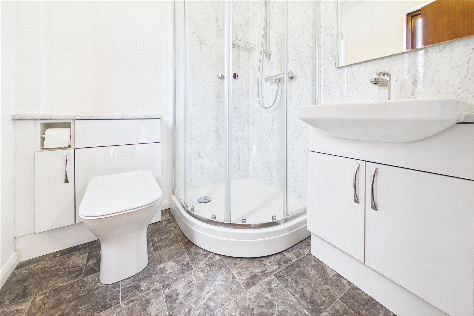 4 bedroom Bungalow for sale in Kingsclere, Newbury, Hampshire