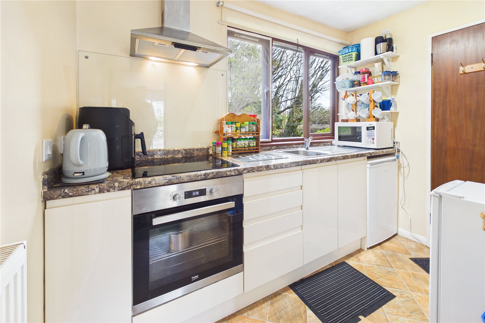 4 bedroom Bungalow for sale in Kingsclere, Newbury, Hampshire