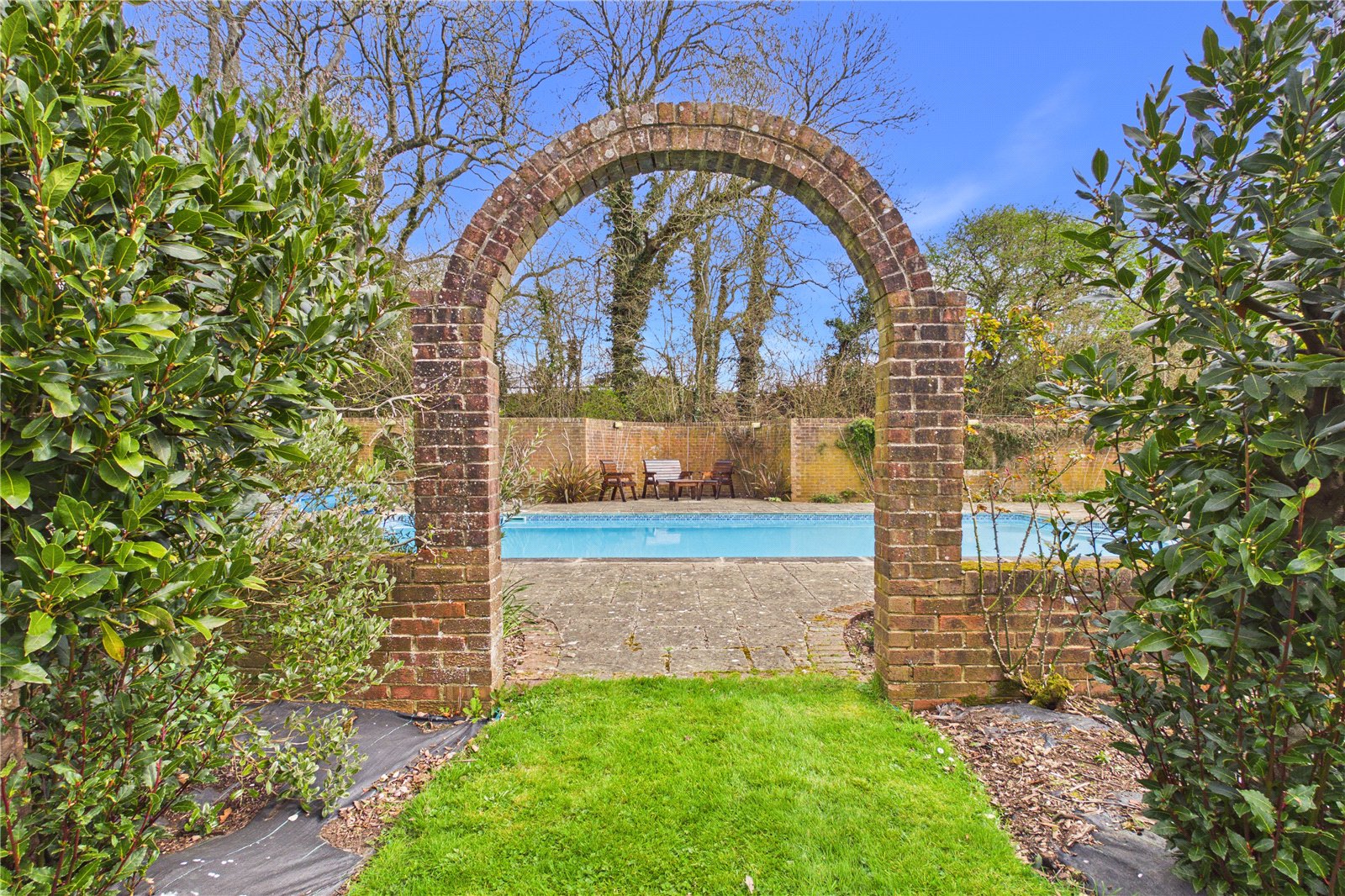 4 bedroom Bungalow for sale in Kingsclere, Newbury, Hampshire