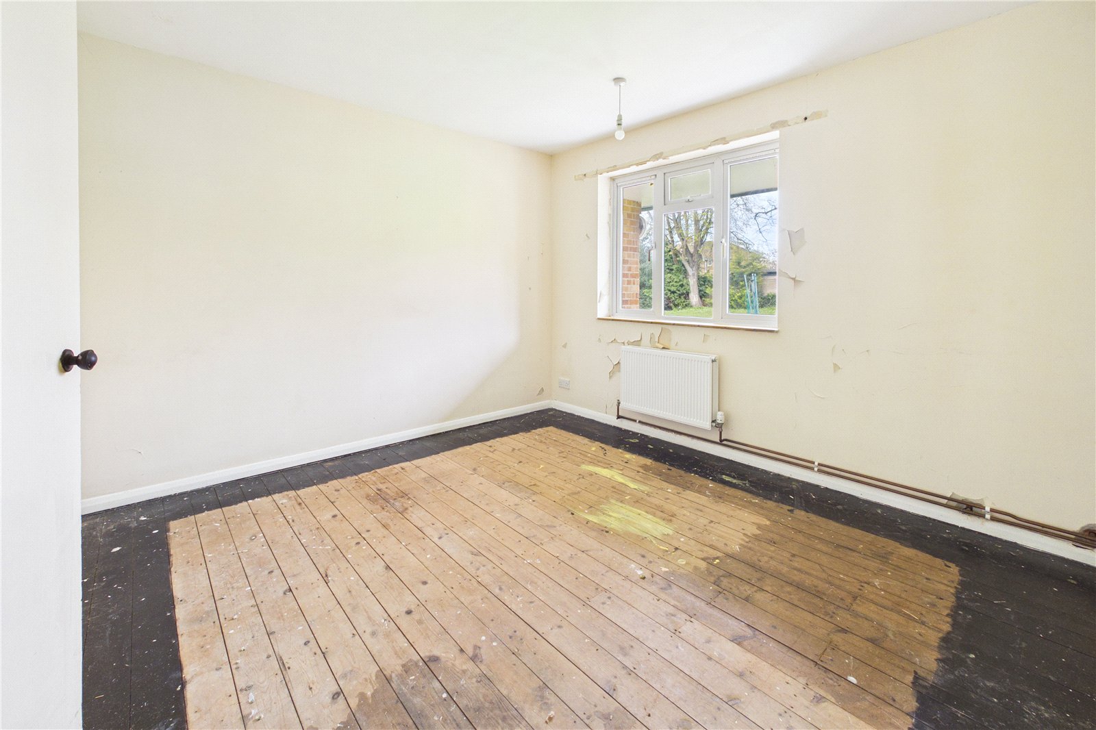 1 bedroom Bungalow for sale in Newbury, Berkshire