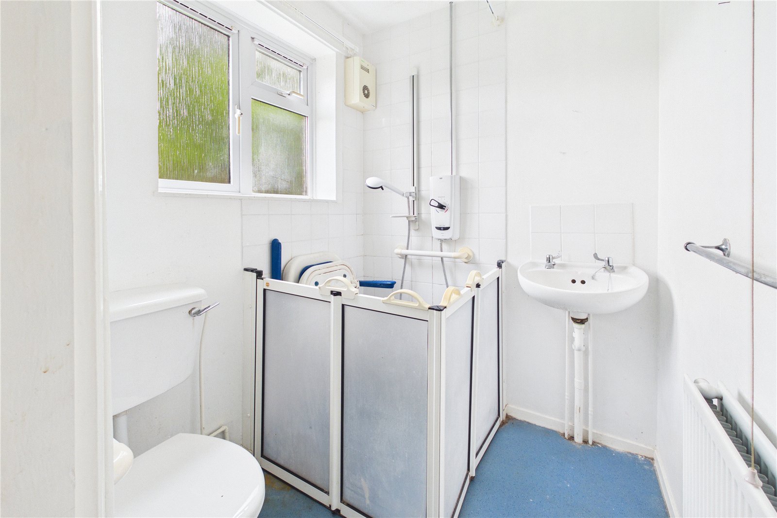 1 bedroom Bungalow for sale in Newbury, Berkshire