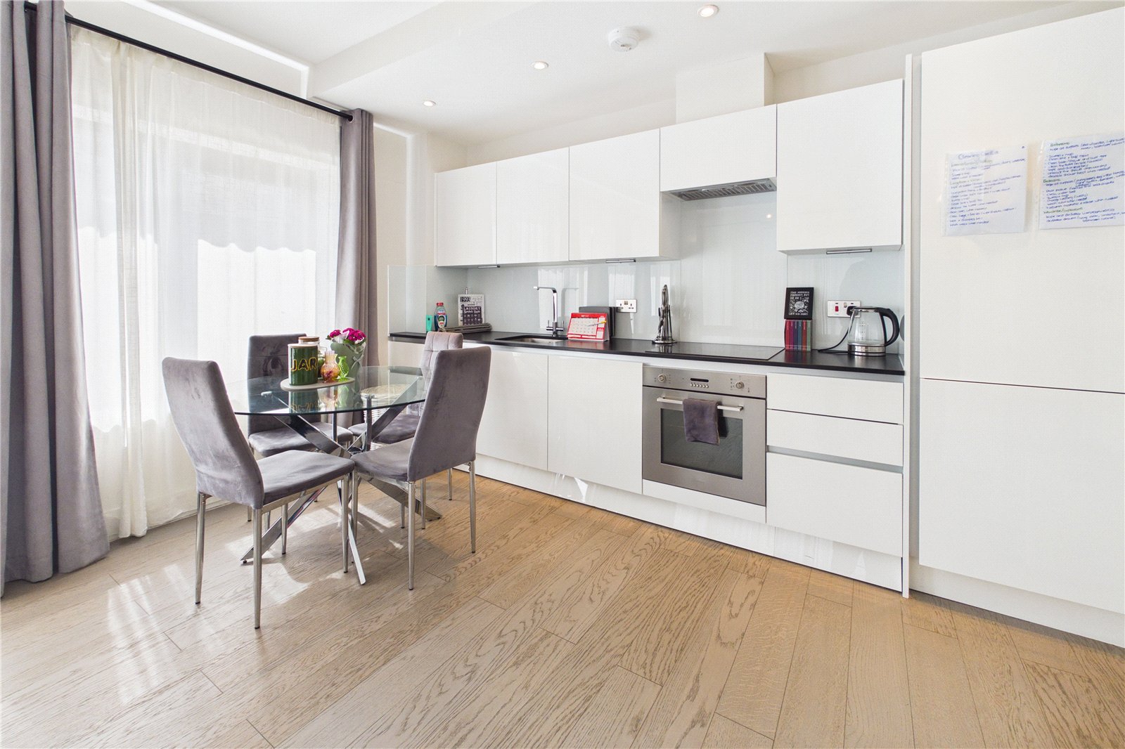 2 bedroom Flat for sale in Newbury, Berkshire