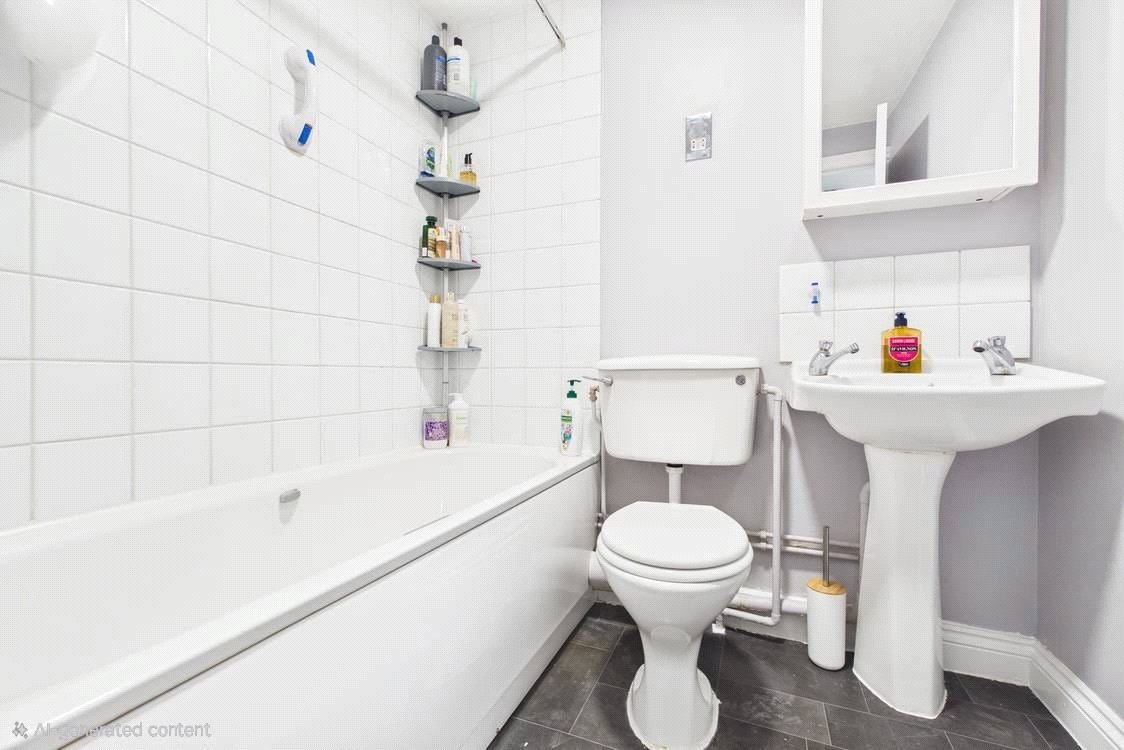 2 bedroom Flat for sale in Newbury, Berkshire