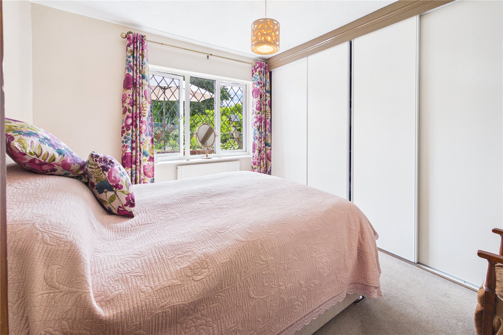 3 bedroom Bungalow for sale in Thatcham, Berkshire