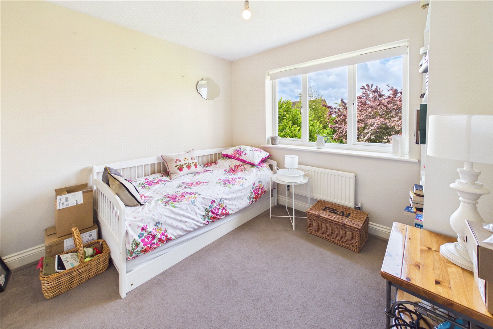 4 bedroom House for sale in Thatcham, Berkshire
