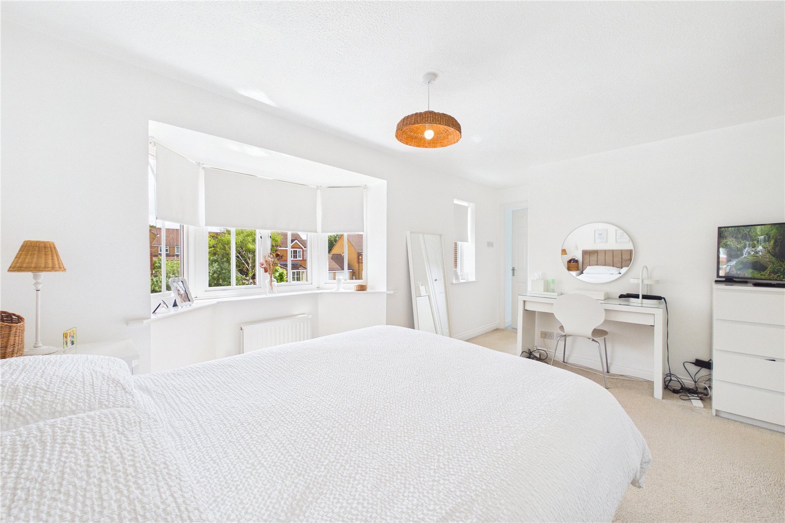 4 bedroom House for sale in Thatcham, Berkshire