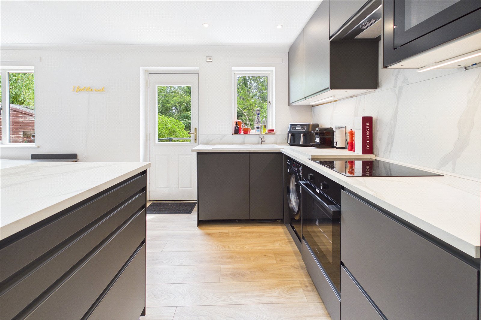 1 bedroom Bungalow for sale in Donnington, Newbury, Berkshire