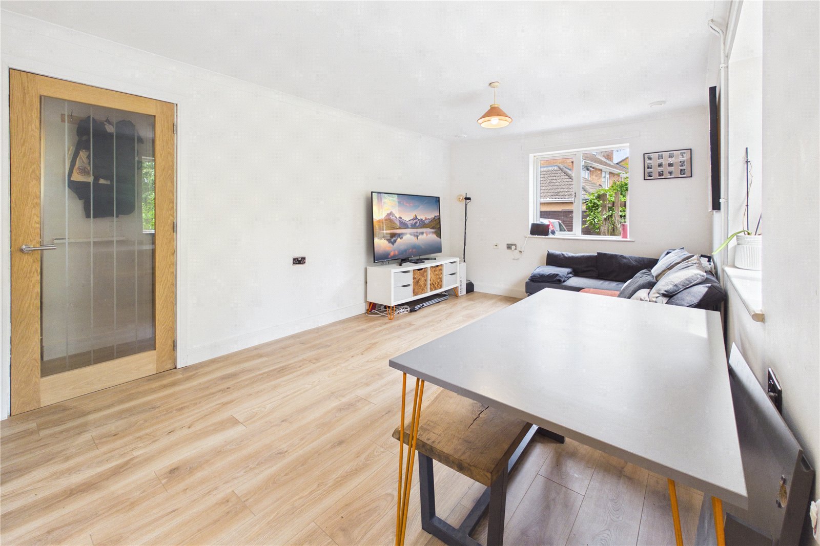 1 bedroom Bungalow for sale in Donnington, Newbury, Berkshire