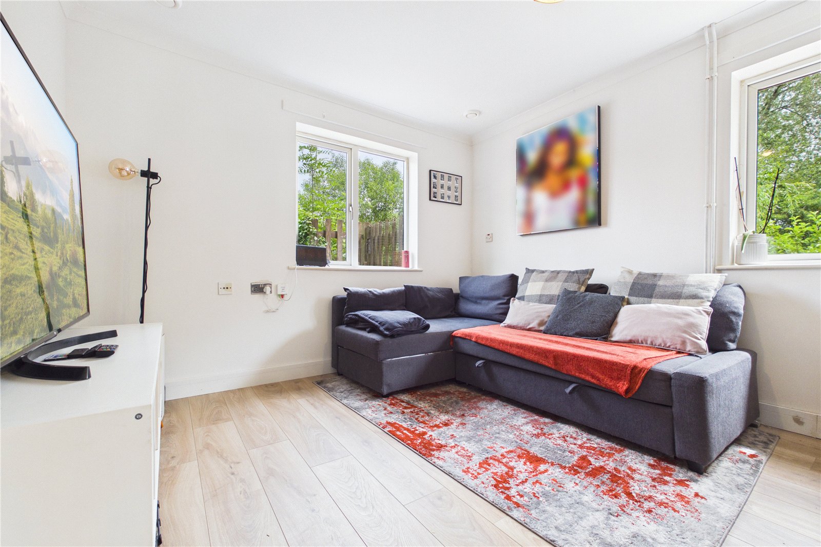 1 bedroom Bungalow for sale in Donnington, Newbury, Berkshire