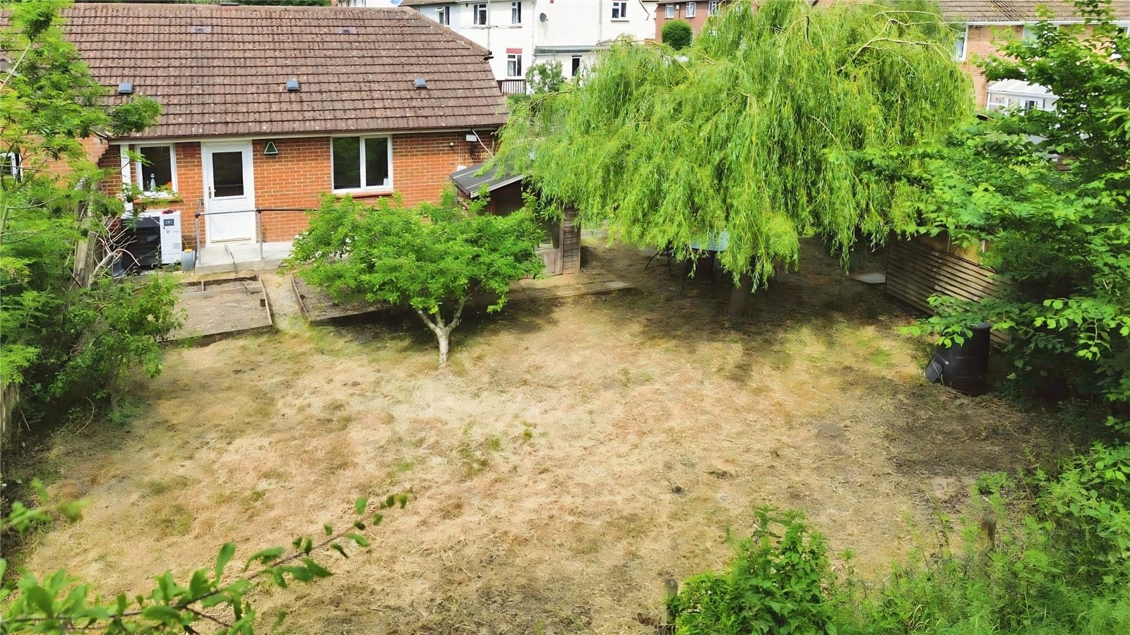 1 bedroom Bungalow for sale in Donnington, Newbury, Berkshire