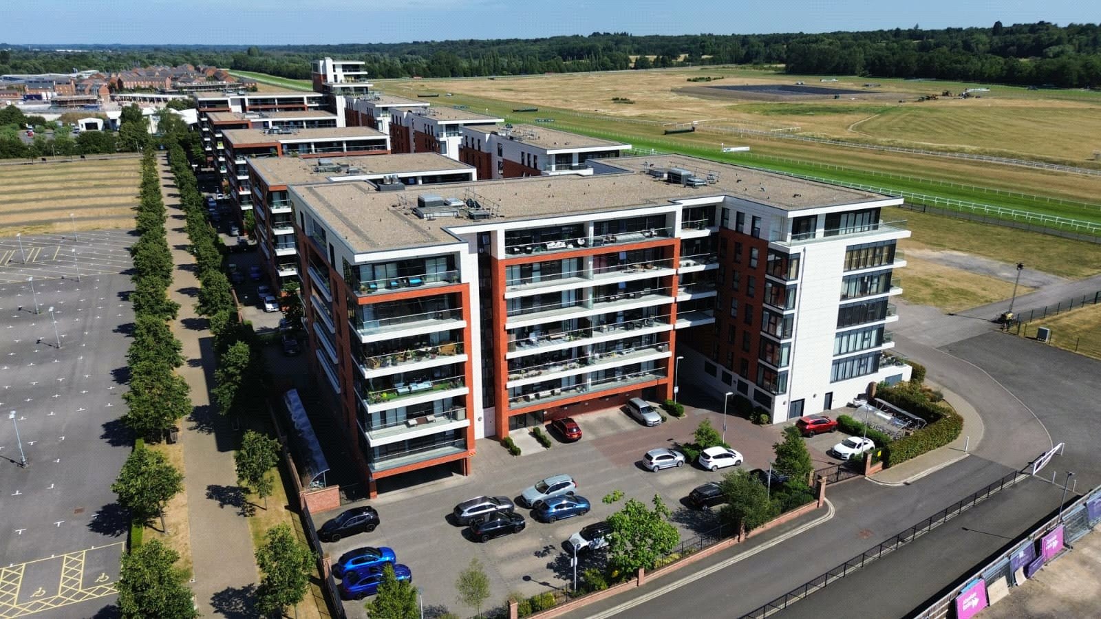 2 bedroom Flat for sale in Newbury, Berkshire