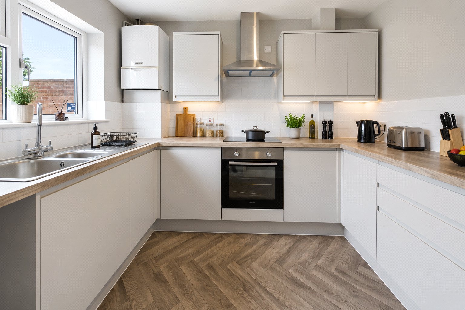 2 bedroom House for sale in Newbury, Berkshire