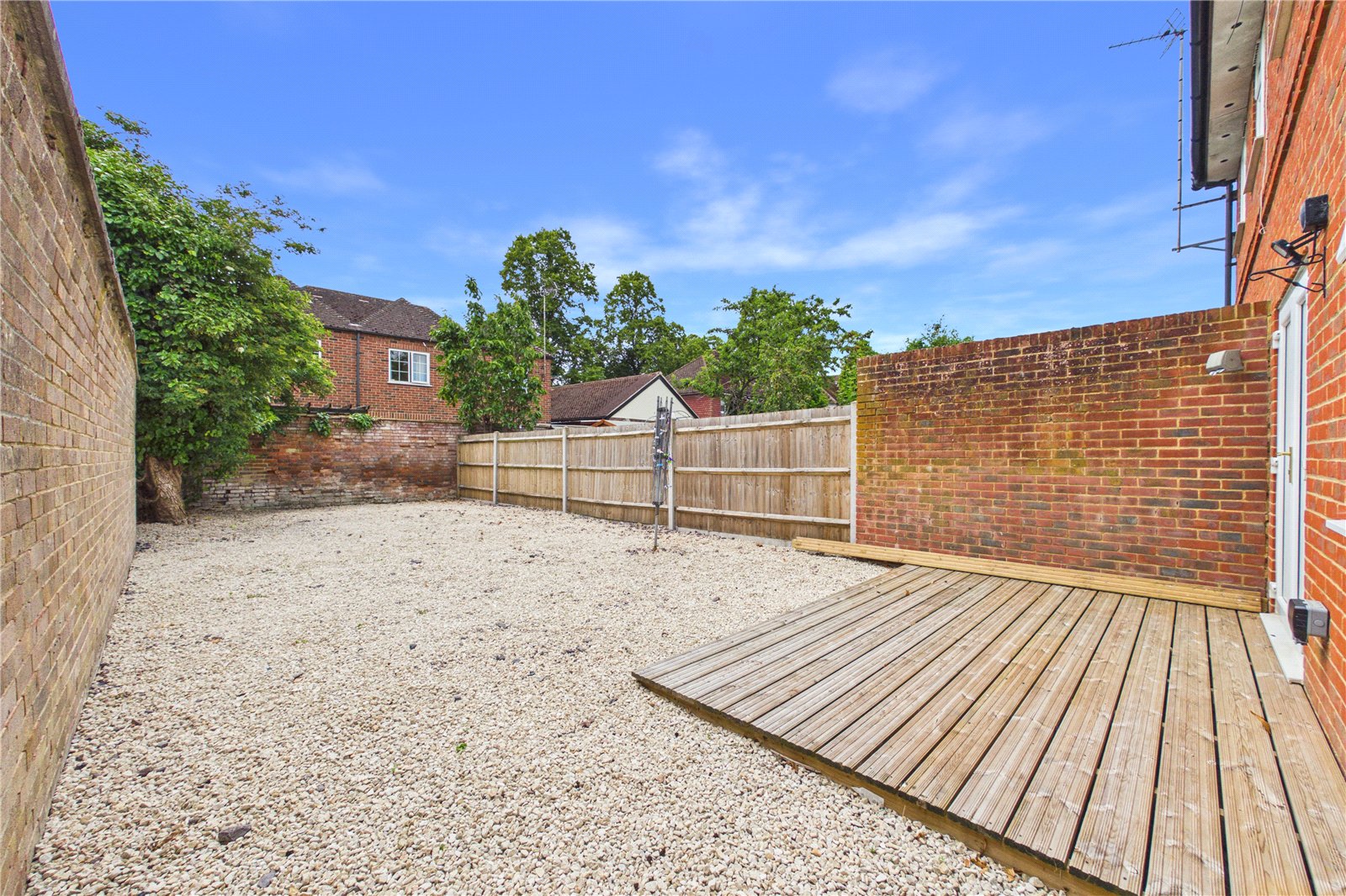 2 bedroom House for sale in Newbury, Berkshire