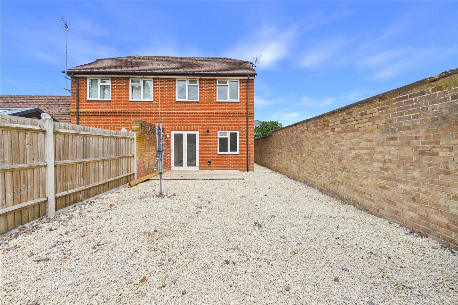 2 bedroom House for sale in Newbury, Berkshire