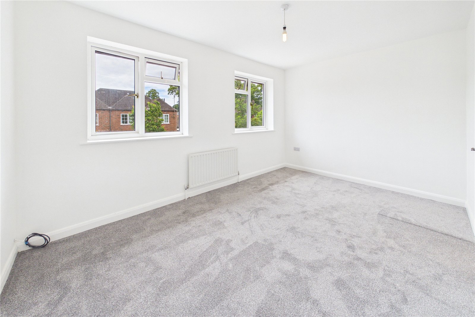 2 bedroom House for sale in Newbury, Berkshire
