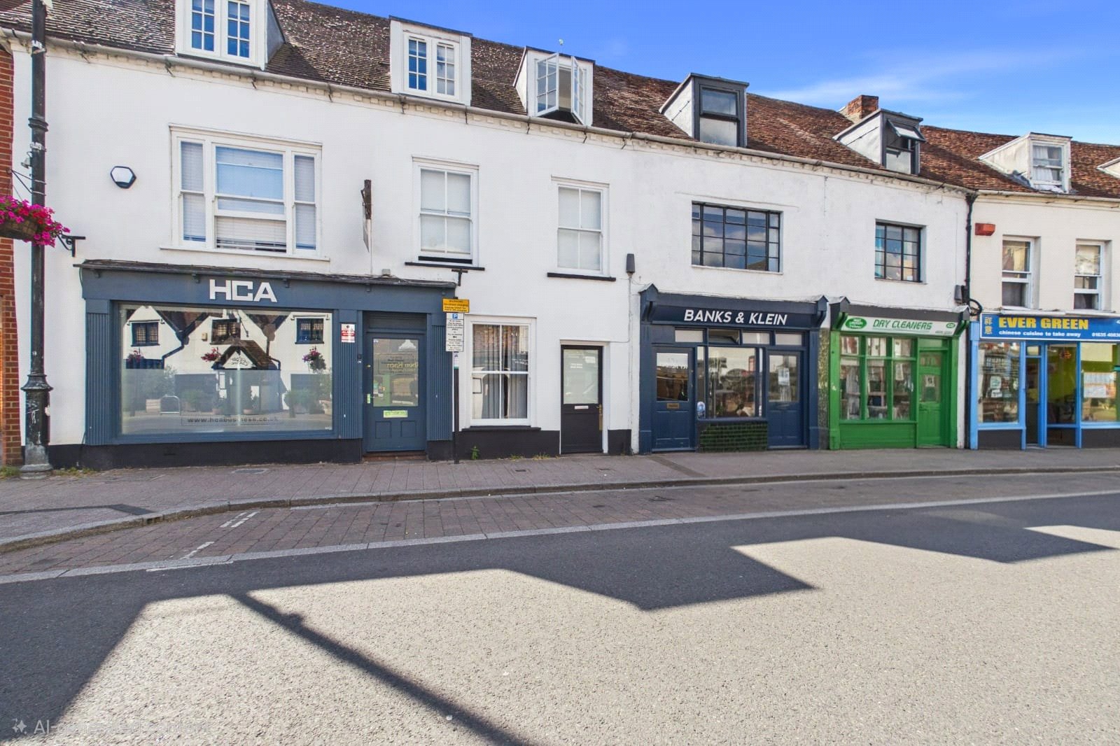 2 bedroom House for sale in Newbury, Berkshire