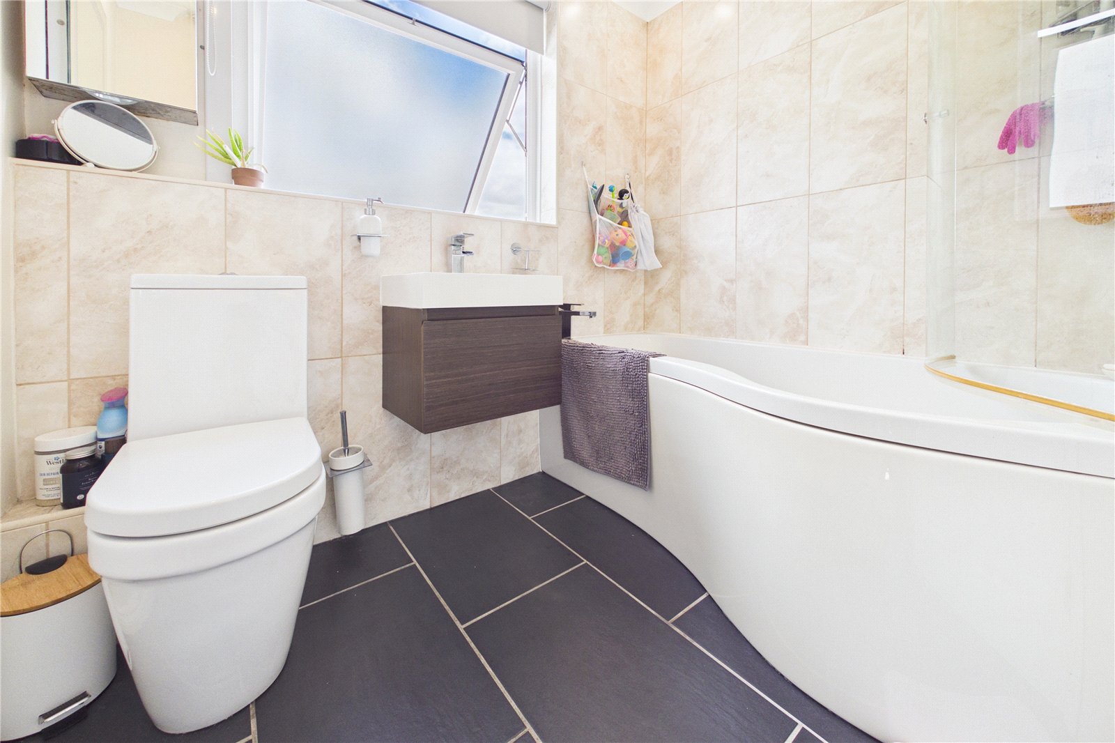 3 bedroom House for sale in Speen, Newbury, Berkshire