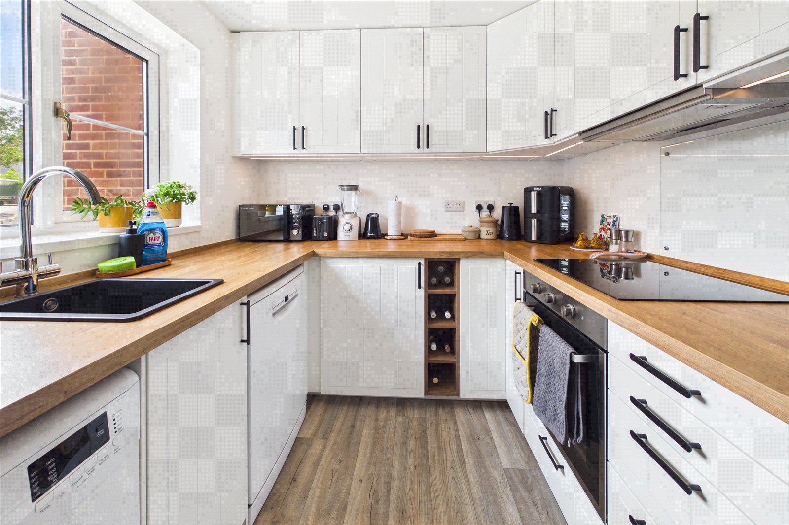 3 bedroom House for sale in Kintbury, Hungerford, Berkshire