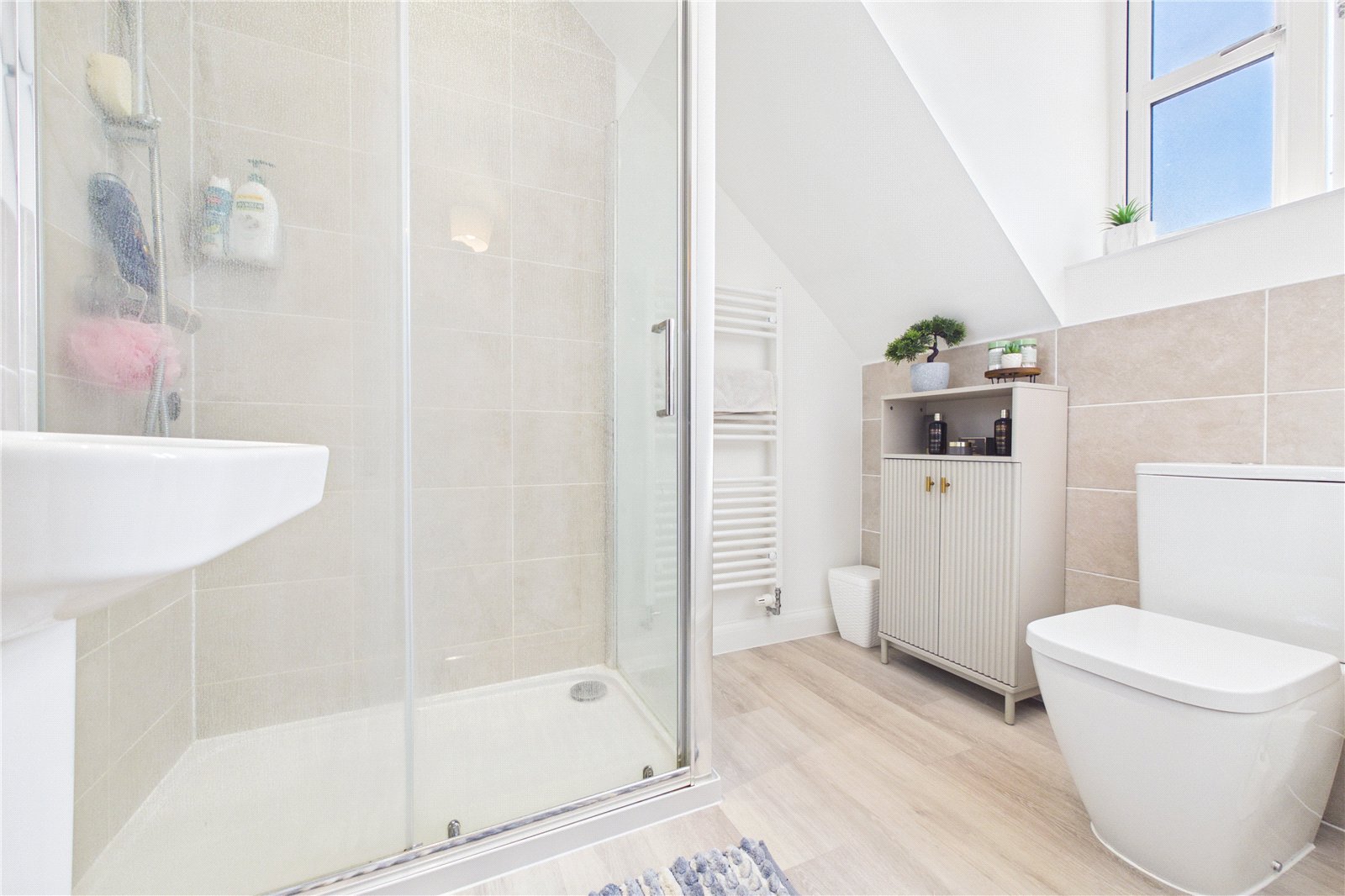 4 bedroom House for sale in Newbury, Berkshire