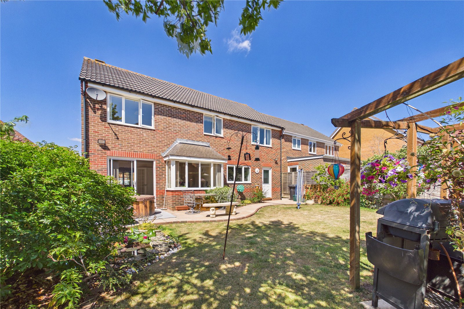 4 bedroom House for sale in Thatcham, Berkshire