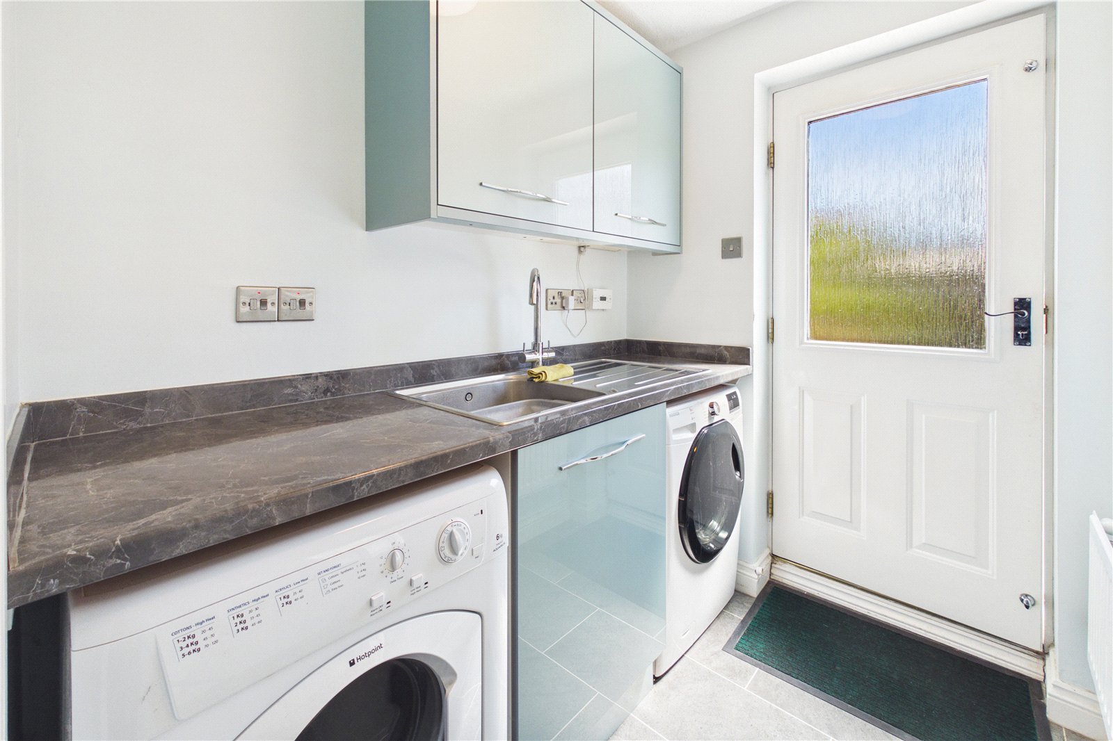 4 bedroom House for sale in Thatcham, Berkshire