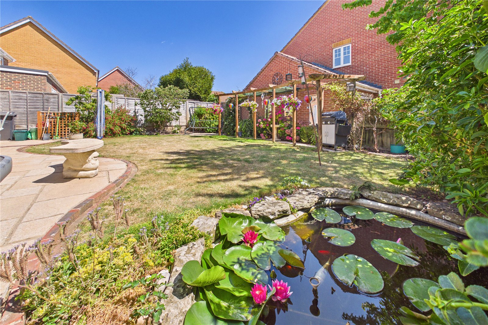 4 bedroom House for sale in Thatcham, Berkshire