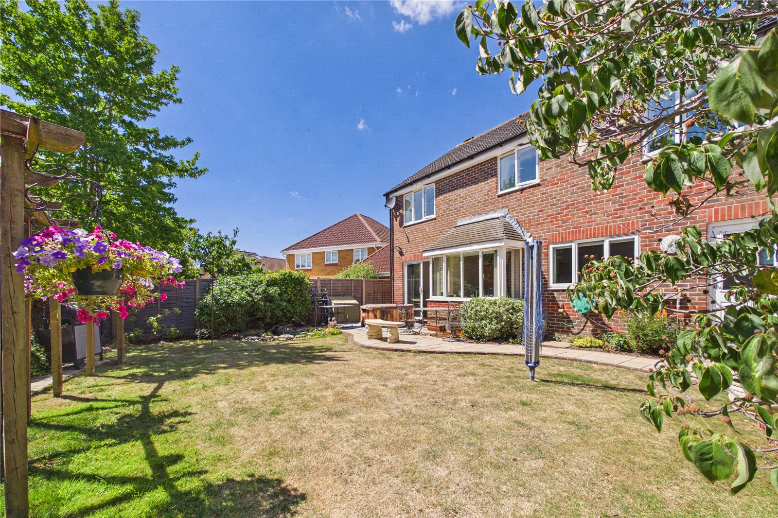 4 bedroom House for sale in Thatcham, Berkshire