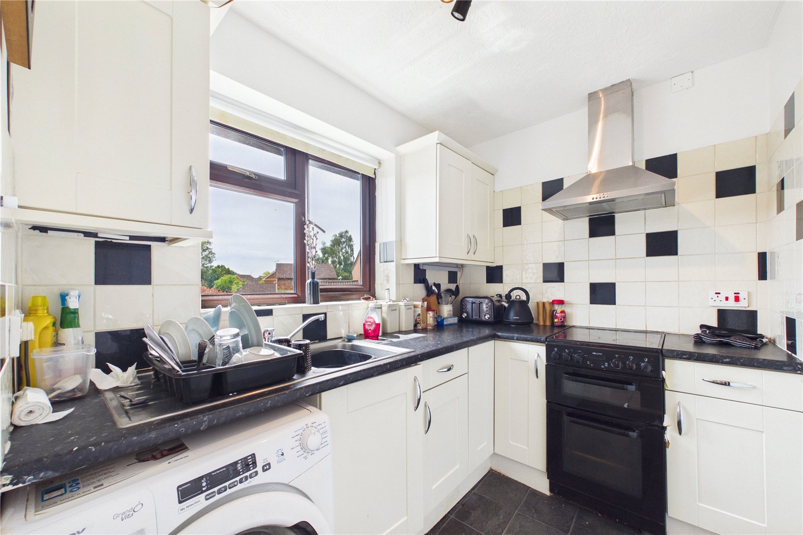 1 bedroom Flat to let in Theale, Reading, Berkshire