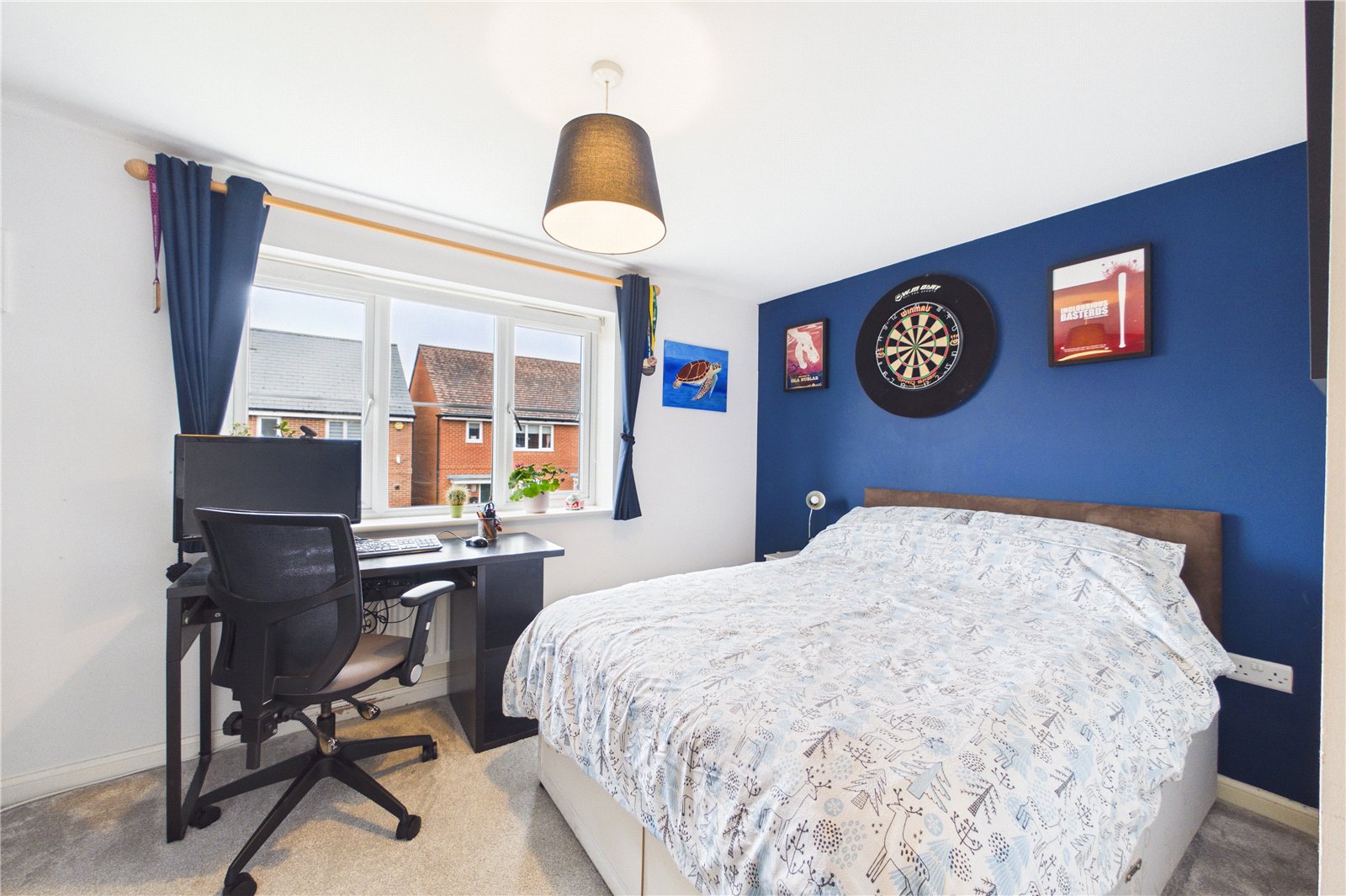 2 bedroom House for sale in Three Mile Cross, Reading, Berkshire