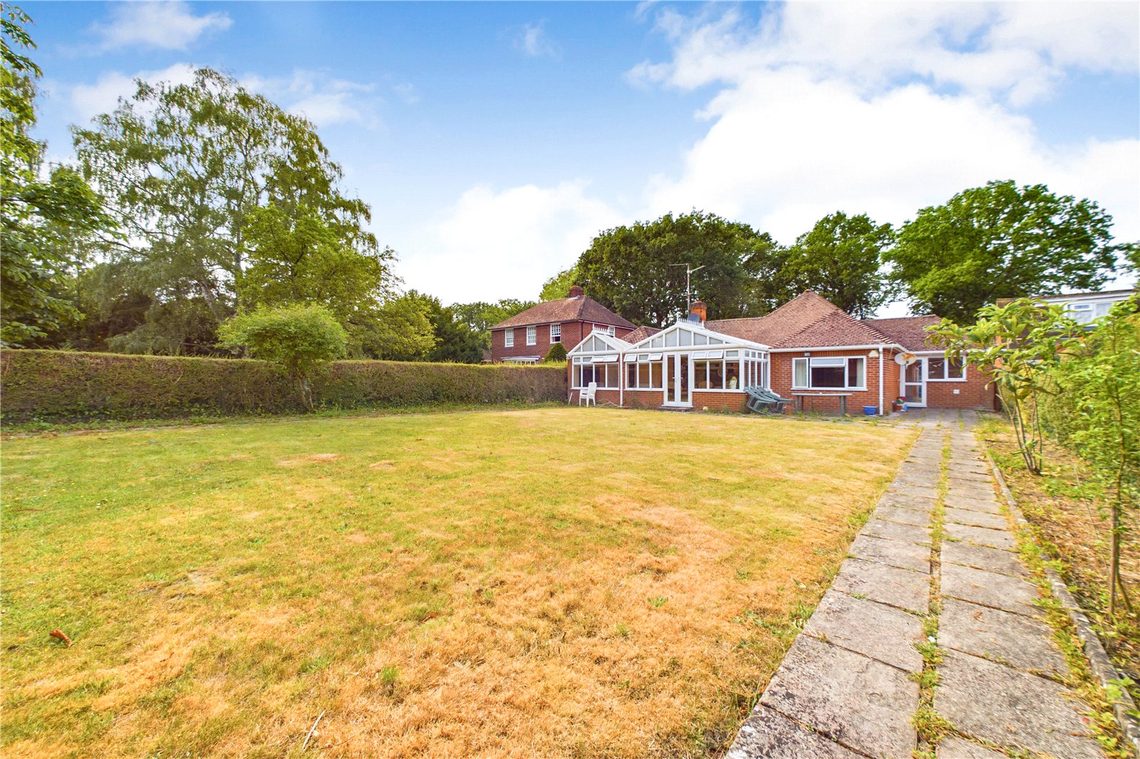 3 bedroom Bungalow to let in Tilehurst, Reading, Berkshire