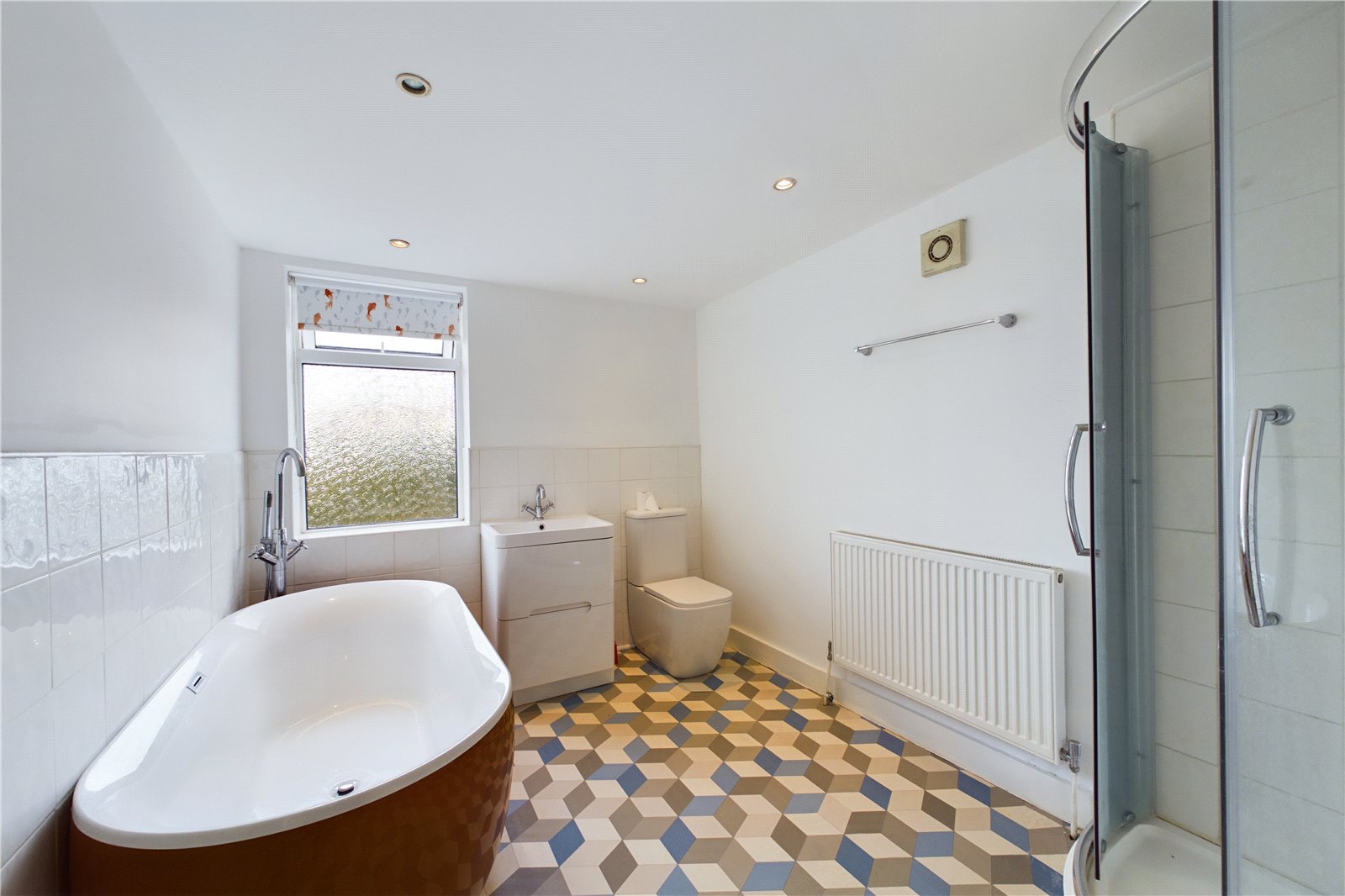 2 bedroom House to let in Newbury, Berkshire