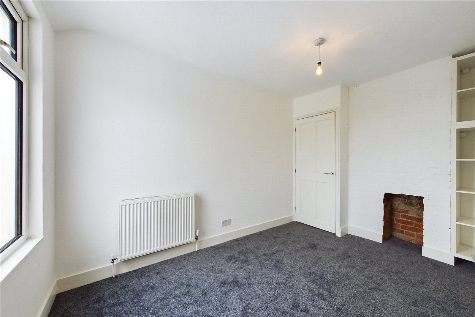 2 bedroom House to let in Newbury, Berkshire